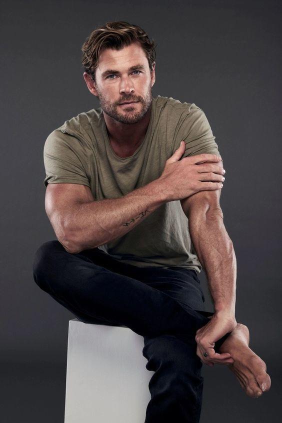 20) Chris Hemsworth: Thor ‌Actor ⁢and Fitness Guru