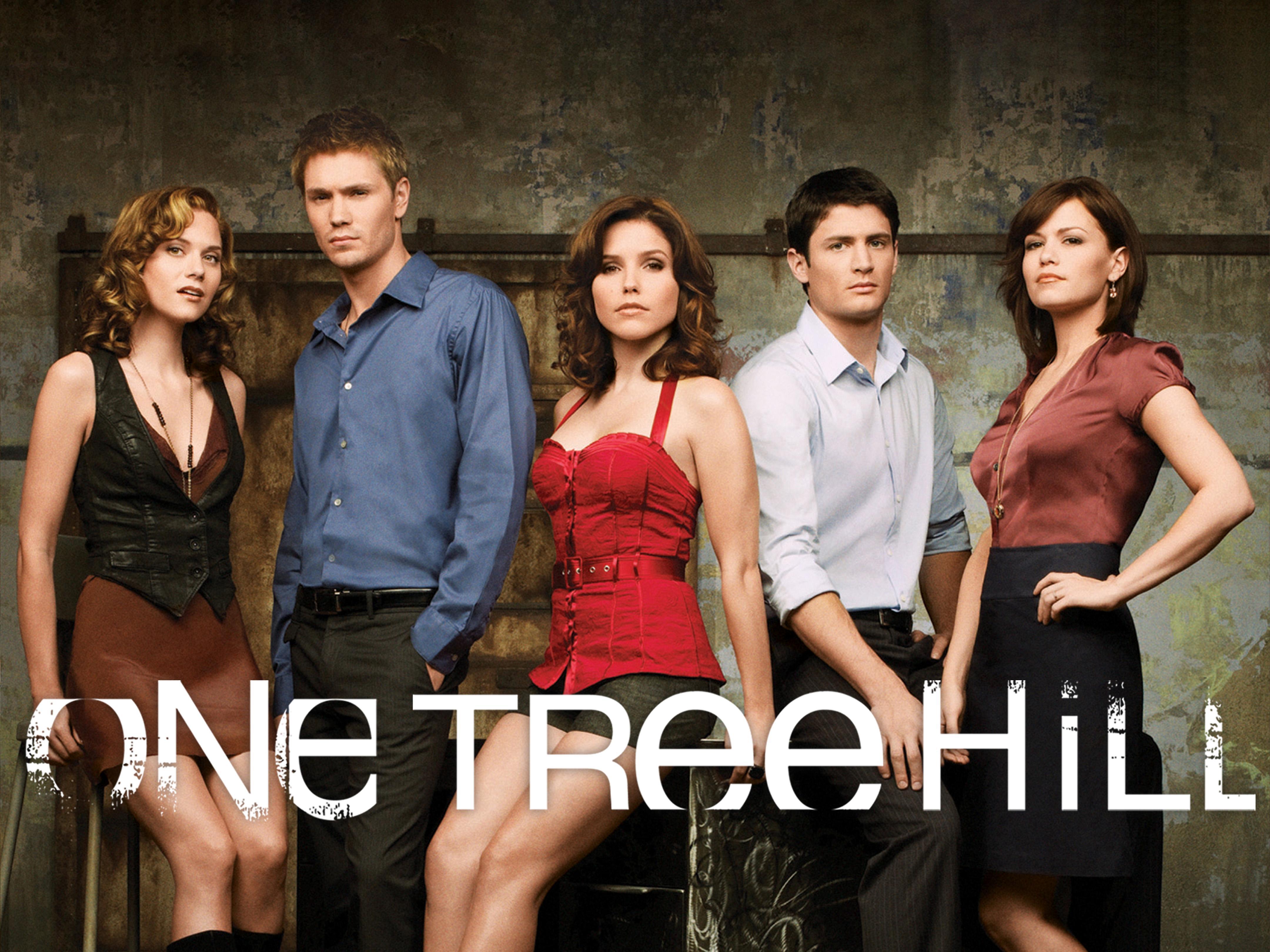 3) One⁣ Tree‍ Hill (2003-2012) - TV Show: Arguably Chads most famous role to date, as Lucas Scott, the dreamy, brooding ​basketball ‍player and author