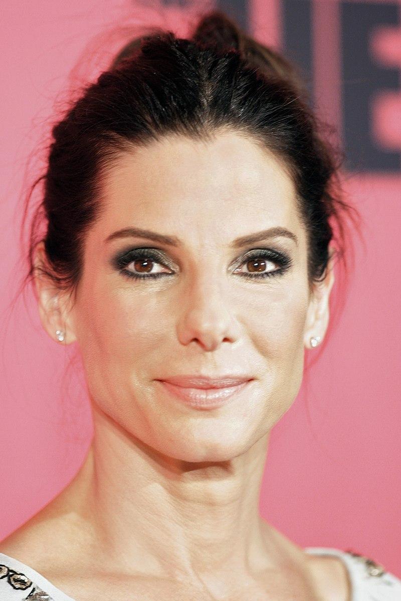 19) Sandra‌ Bullock