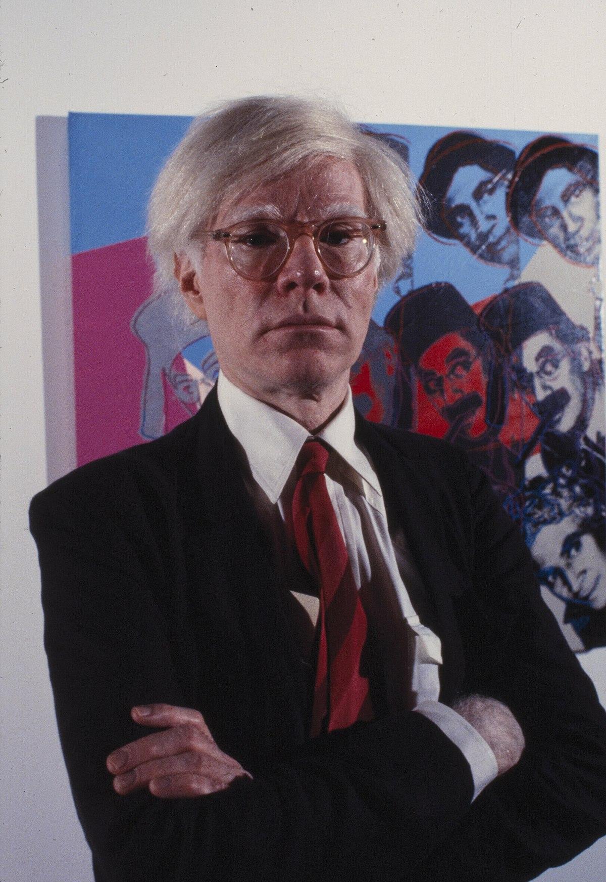 18) Andy Warhol: Pop ⁤Culture‌ Pays