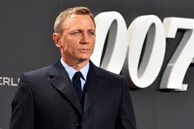 Daniel Craig