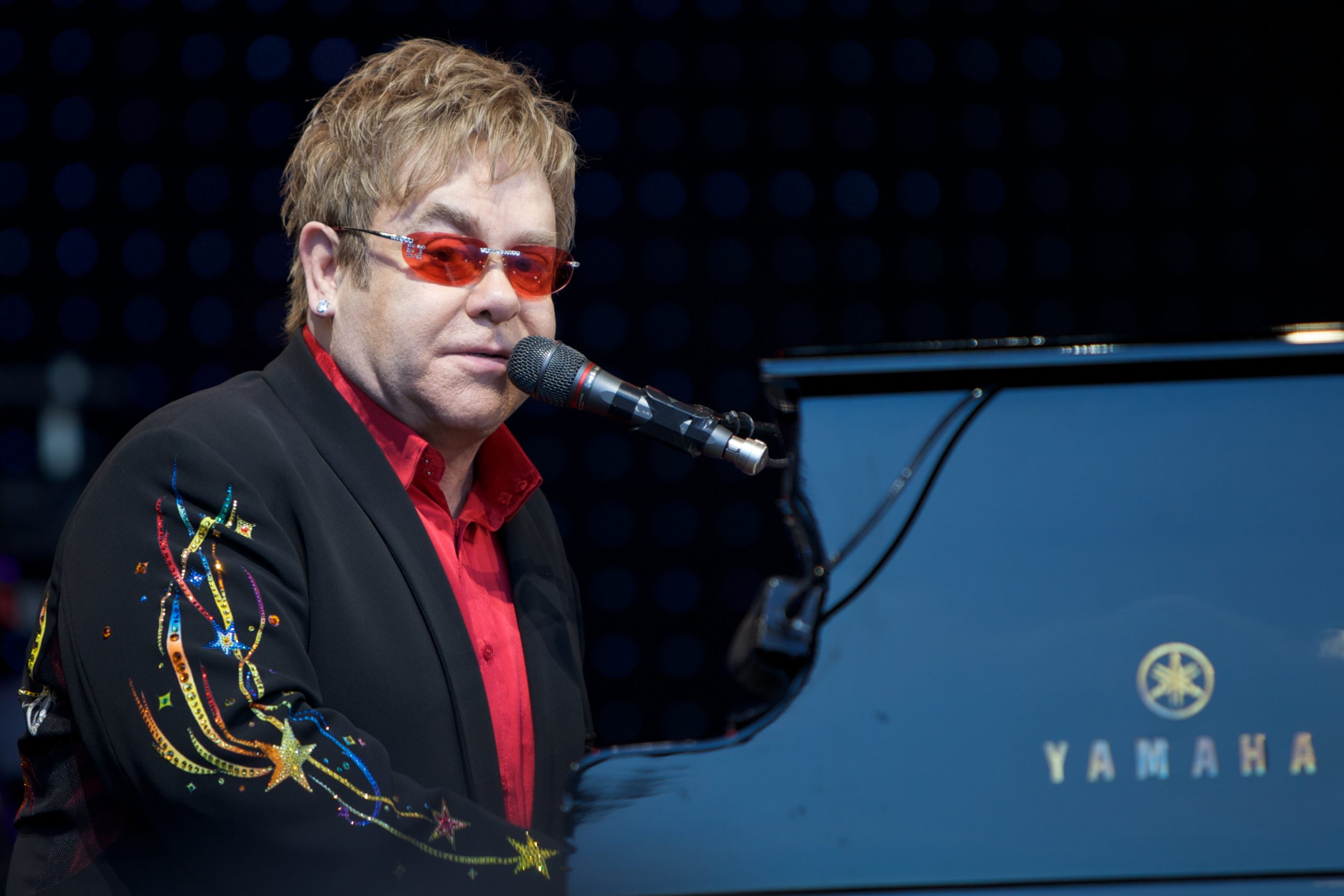 Sir Elton⁣ John