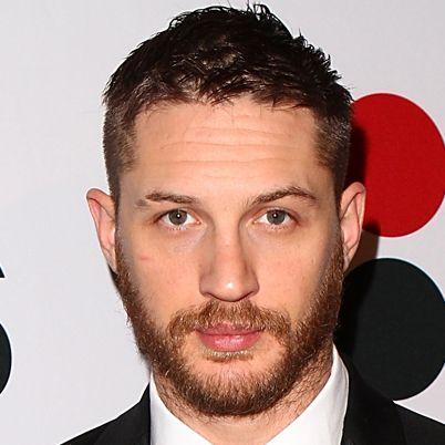 Tom Hardy ​- His magnetic ‍charm pairs ​well with his bad-boy roles, making Hardy ⁤an irresistible Hollywood hunk