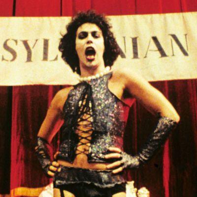 2) The Rocky Horror Picture Show ‍(1975) ⁤– Movie: Arguably one of ‍Currys‌ most ‍famous roles, he played the outlandish and ⁣wildly endearing mad scientist Dr. Frank-N-Furter