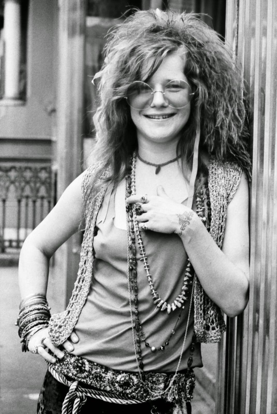 Janis Joplin: A rock and soul singer, ⁤Joplins raw emotional performances made her one of the most influential voices​ of her generation. Despite her tragically short‌ career, ​she is remembered as ⁣a pioneering woman of rock