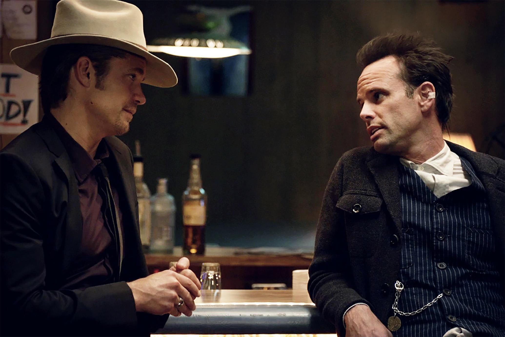 2) Justified - ​Watch Goggins ‍bring to life the charismatic and​ dangerous outlaw Boyd ‍Crowder in this modern western series